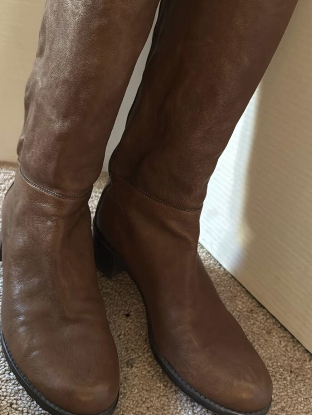 STUART WEITZMAN CROC HORNBACK LEATHER KNEE HIGH BOOTS ✨
